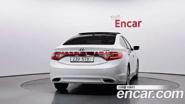 Hyundai Grandeur 2011 — photo 4