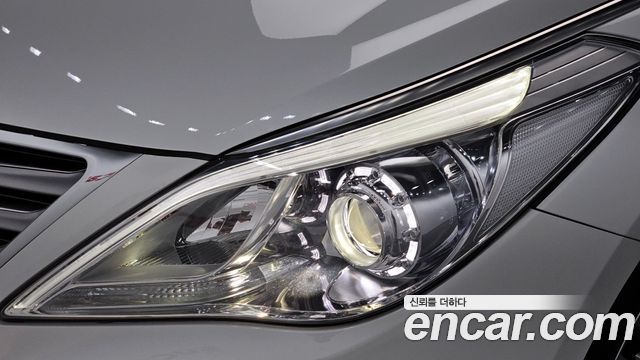 Hyundai Grandeur 2011 — photo 8