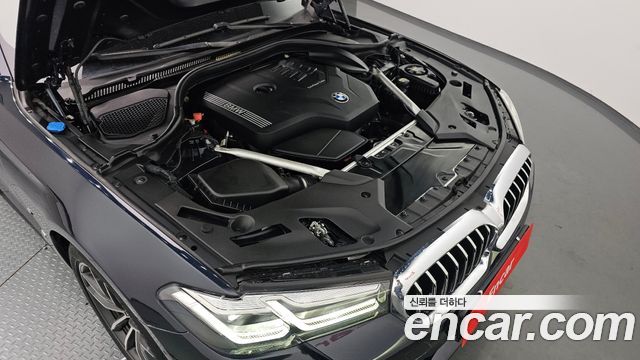 BMW 5-Series 2022 — photo 6
