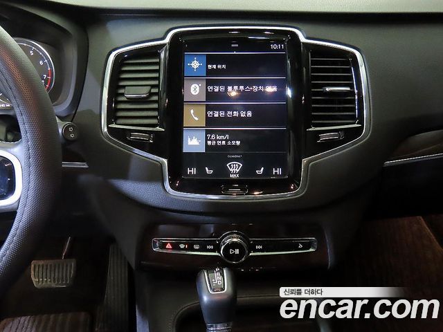 Volvo XC90 2018 — photo 11