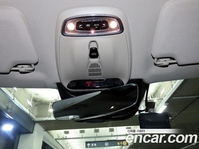 Volvo XC90 2018 — photo 13