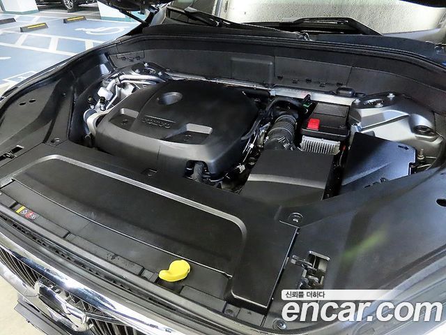 Volvo XC90 2018 — photo 19