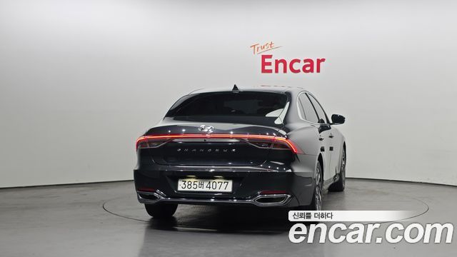 Hyundai Grandeur 2022 — photo 4