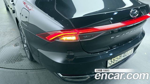 Hyundai Grandeur 2022 — photo 9