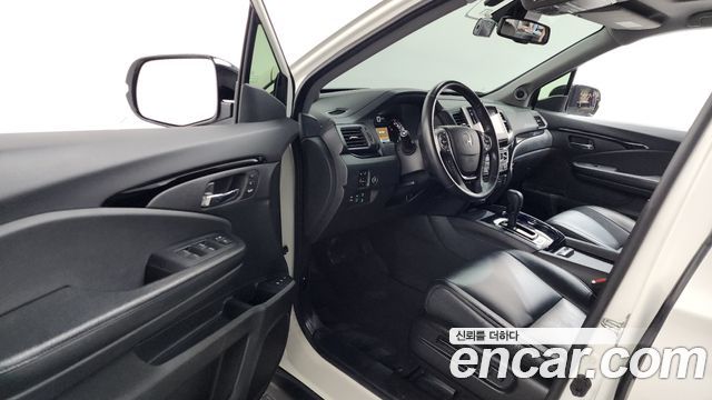 Honda Pilot 2017 — photo 10
