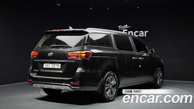 Kia Canival 2019 — photo 2