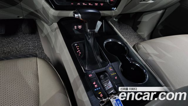 Kia Canival 2019 — photo 12