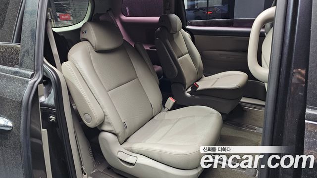 Kia Canival 2019 — photo 18