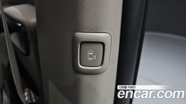 Kia Canival 2019 — photo 24