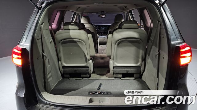 Kia Canival 2019 — photo 25