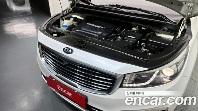 Kia Canival 2016 — photo 6
