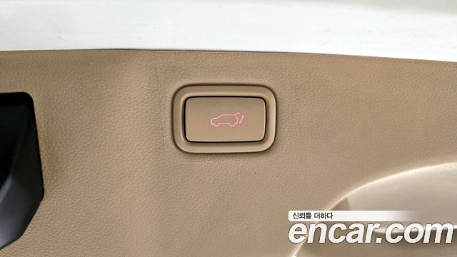Kia Canival 2016 — photo 26