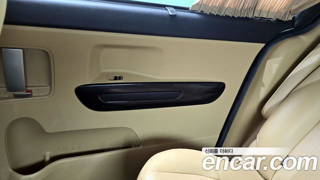 Kia Canival 2016 — photo 15