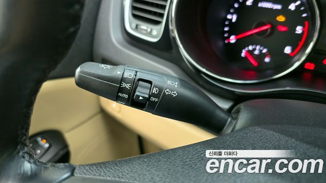 Kia Canival 2016 — photo 27