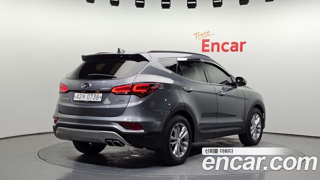 Hyundai Santafe 2016 — photo 2