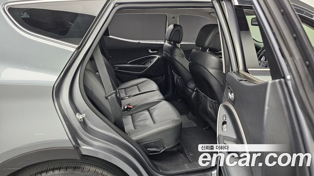 Hyundai Santafe 2016 — photo 11