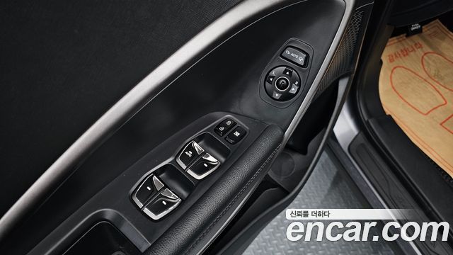 Hyundai Santafe 2016 — photo 13