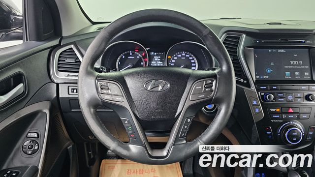 Hyundai Santafe 2016 — photo 15