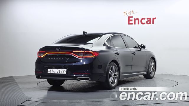 Hyundai Grandeur 2018 — photo 2