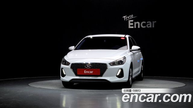 Hyundai i30 2018 — photo 3