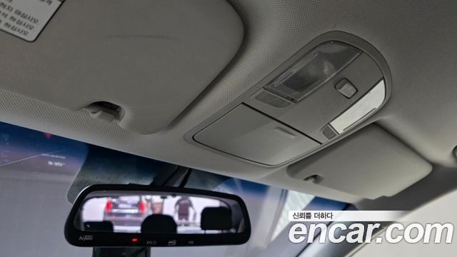 Hyundai i30 2018 — photo 18
