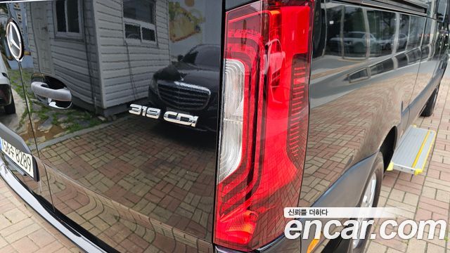 Mercedes-Benz Sprinter 2022 — photo 9
