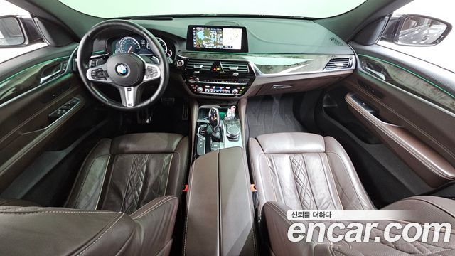 BMW Gran Turismo 2018 — photo 7