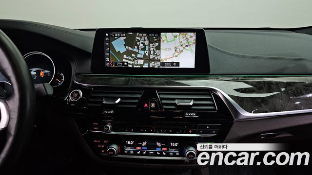 BMW Gran Turismo 2018 — photo 13