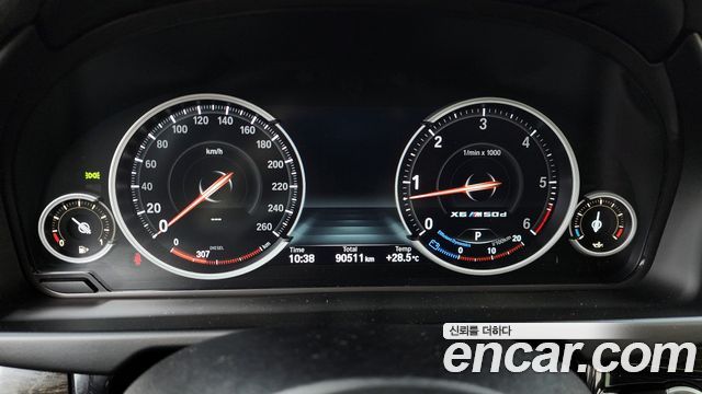 BMW X6 2016 — photo 8