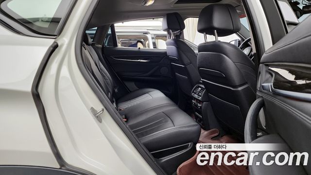 BMW X6 2016 — photo 12