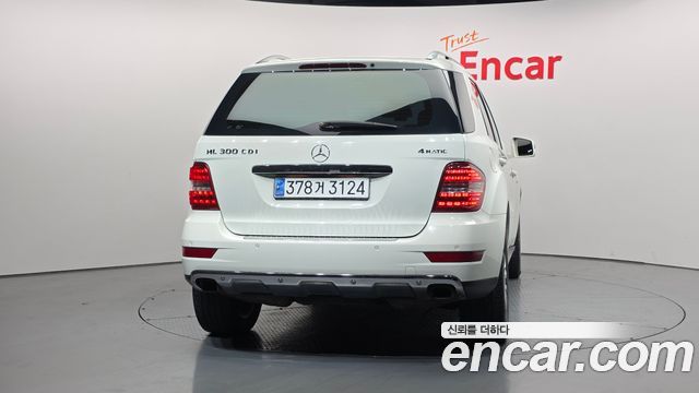 Mercedes-Benz M-class 2011 — photo 4