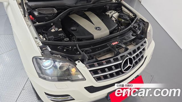 Mercedes-Benz M-class 2011 — photo 6