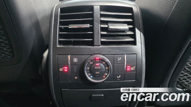 Mercedes-Benz M-class 2011 — photo 18