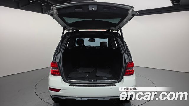 Mercedes-Benz M-class 2011 — photo 20