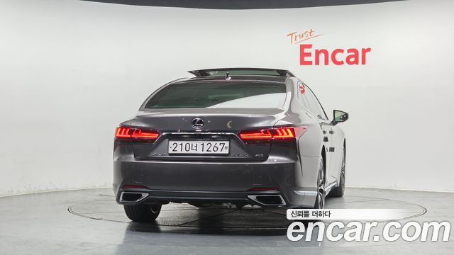 Lexus LS 2021 — photo 4