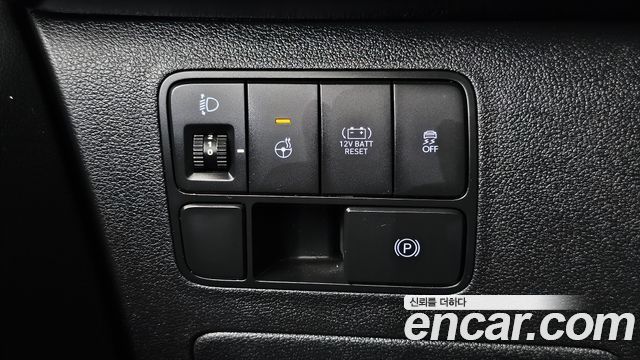 Hyundai Staria 2025 — photo 19