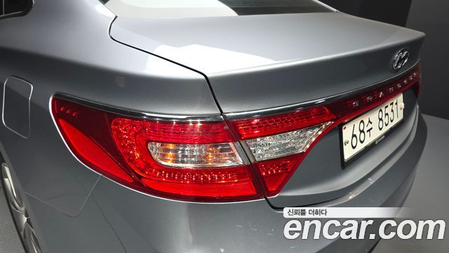 Hyundai Grandeur 2015 — photo 9