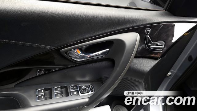 Hyundai Grandeur 2015 — photo 29