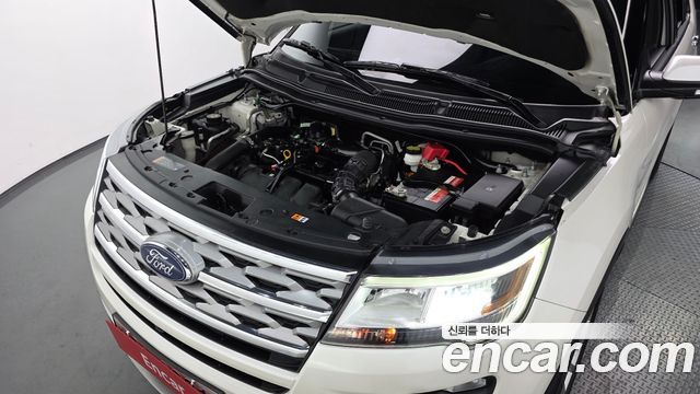 Ford Explorer 2019 — photo 6