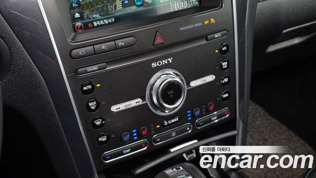 Ford Explorer 2019 — photo 18