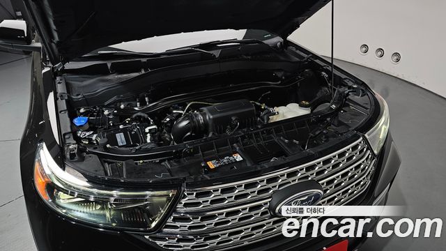 Ford Explorer 2020 — photo 6