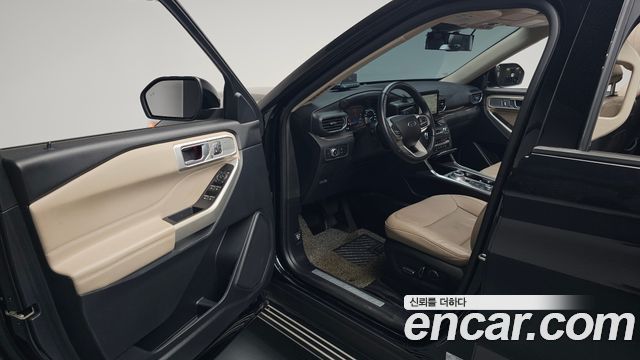 Ford Explorer 2020 — photo 13