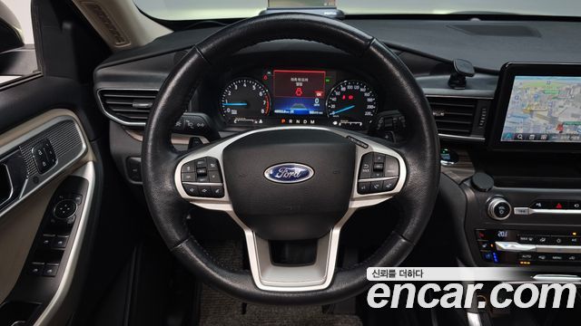 Ford Explorer 2020 — photo 18