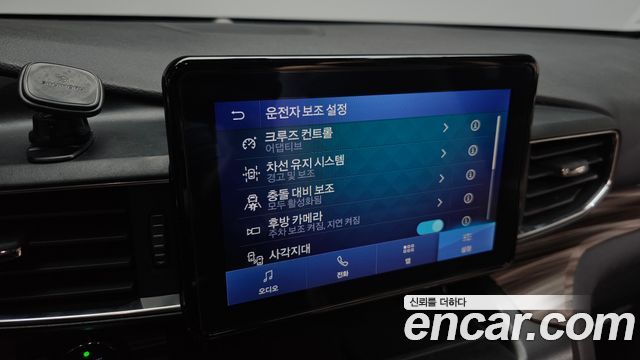 Ford Explorer 2020 — photo 21