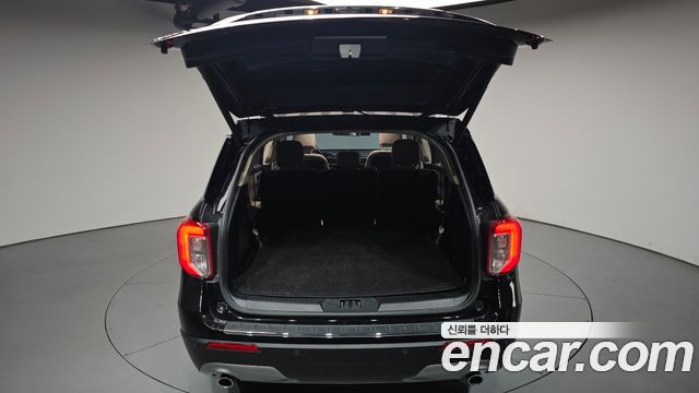 Ford Explorer 2020 — photo 26
