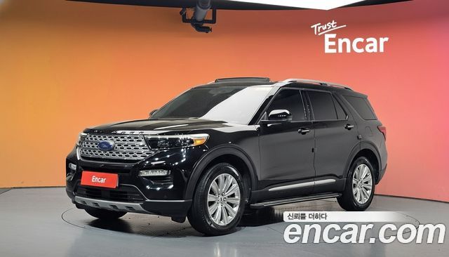 Ford Explorer 2020 — photo 1