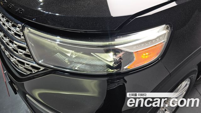 Ford Explorer 2020 — photo 8