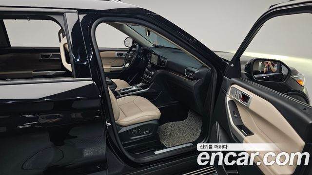Ford Explorer 2020 — photo 16
