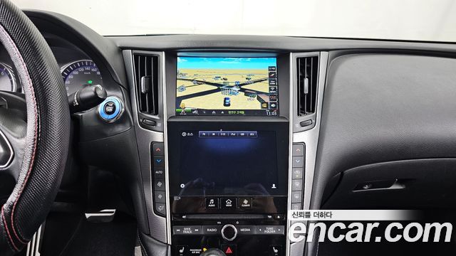 Infiniti Q50 2016 — photo 14