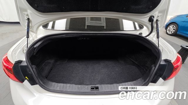 Infiniti Q50 2016 — photo 20